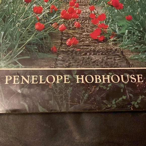 Gardening book - Picture 2 of 7